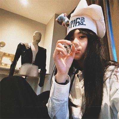 比悲伤更悲伤的故事